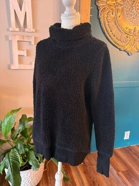 Athleta Black Sherpa Funnel Neck Pullover Sweater